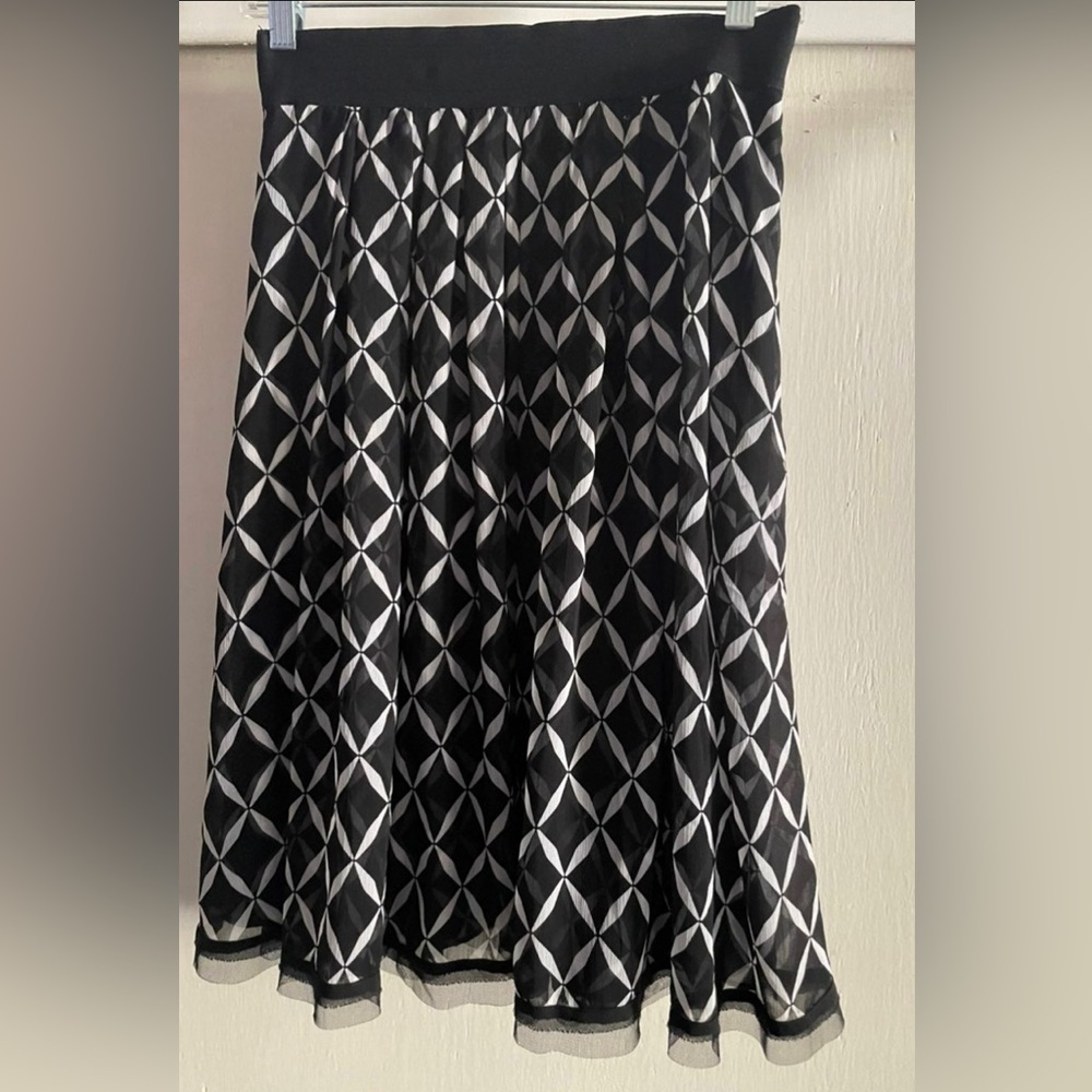 White House Black Market Skirt